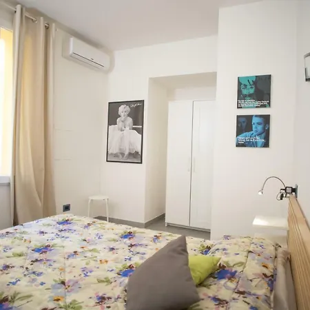 Hello World Bed and breakfast 3*