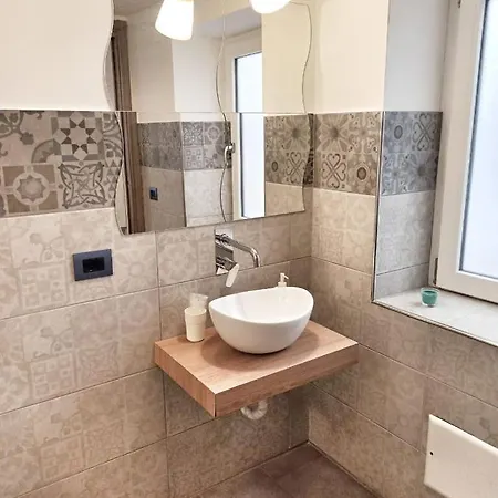 Hello World 3* Αγκριτζέντο