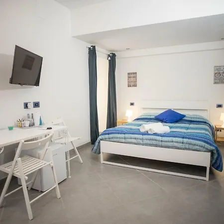 Bed and Breakfast Hello World Αγκριτζέντο